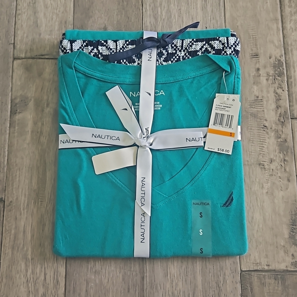 NWT Nautica Women's Pajama Set - Size Small